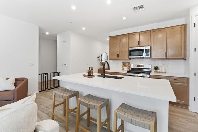 11974 Armandi Way, Rancho Cordova, CA 95742