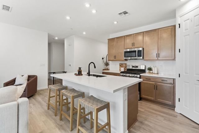 11974 Armandi Way, Rancho Cordova, CA 95742