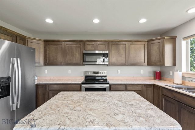 1607 Roundup Blvd, Belgrade, MT 59714