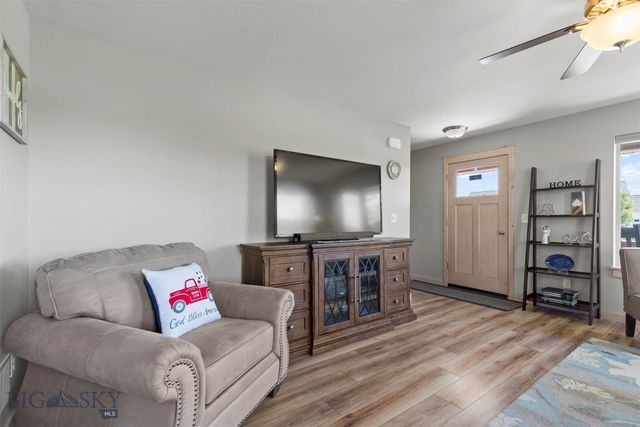 1607 Roundup Blvd, Belgrade, MT 59714