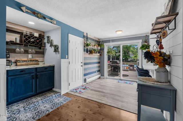 132 Topside Road, Manahawkin, NJ 08050