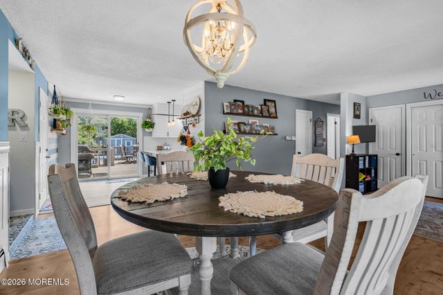 132 Topside Road, Manahawkin, NJ 08050