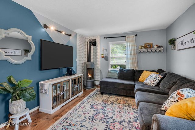 132 Topside Road, Manahawkin, NJ 08050