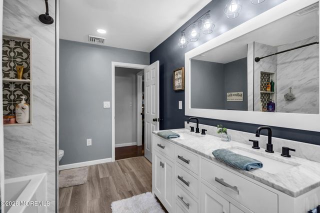 132 Topside Road, Manahawkin, NJ 08050