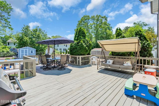 132 Topside Road, Manahawkin, NJ 08050