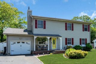 132 Topside Road, Manahawkin, NJ 08050