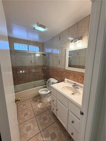 15120 Bellota Ave, Paramount, CA 90723