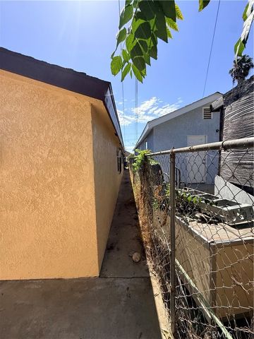 15120 Bellota Ave, Paramount, CA 90723