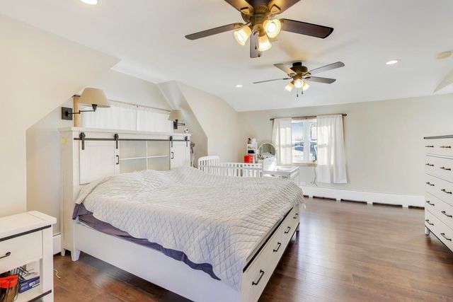 29 S Iowa Avenue, Addison, IL 60101