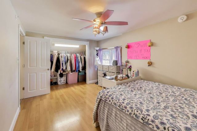 29 S Iowa Avenue, Addison, IL 60101