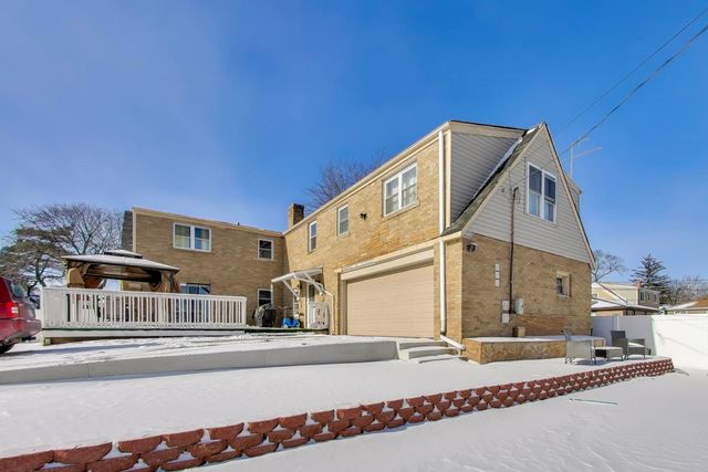 29 S Iowa Avenue, Addison, IL 60101