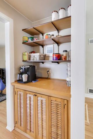 29 S Iowa Avenue, Addison, IL 60101