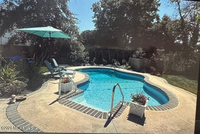 71 Oak Glen Road, Toms River, NJ 08753