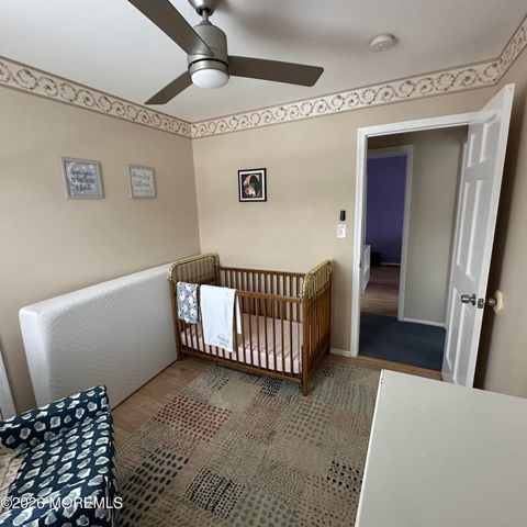 71 Oak Glen Road, Toms River, NJ 08753