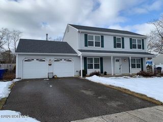 71 Oak Glen Road, Toms River, NJ 08753
