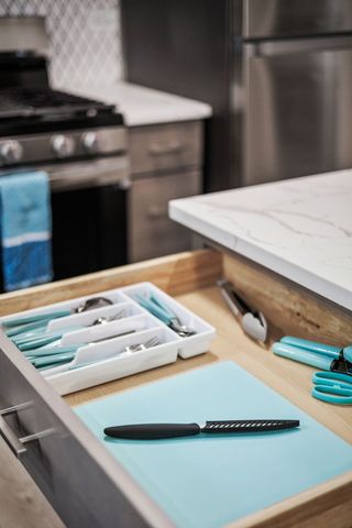 10907 S Normandy Avenue, Worth, IL 60482