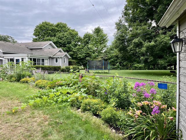 8599 E N Avenue, Kalamazoo, MI 49048