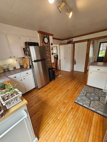 74 North Pleasant Street, Troy, VT 05859