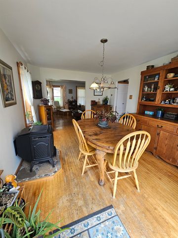 74 North Pleasant Street, Troy, VT 05859