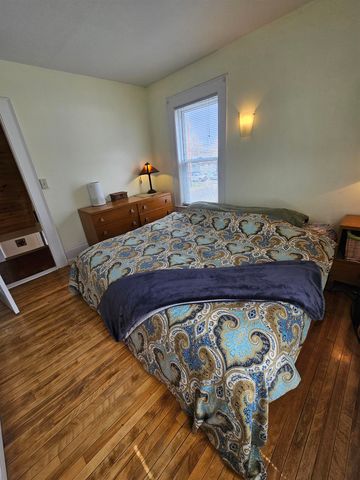 74 North Pleasant Street, Troy, VT 05859