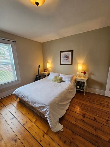 74 North Pleasant Street, Troy, VT 05859