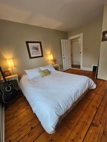 74 North Pleasant Street, Troy, VT 05859