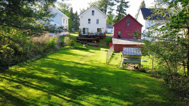 74 North Pleasant Street, Troy, VT 05859