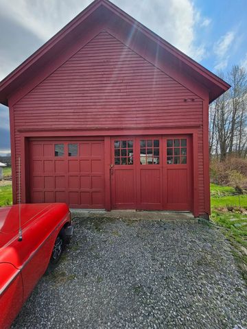 74 North Pleasant Street, Troy, VT 05859