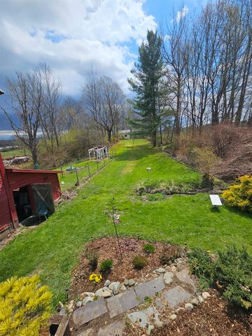74 North Pleasant Street, Troy, VT 05859