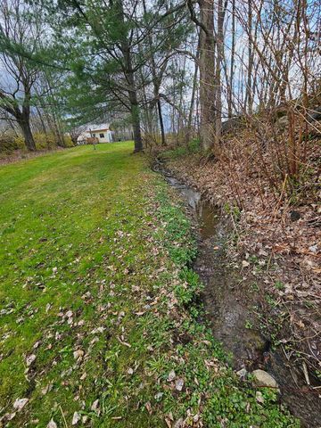 74 North Pleasant Street, Troy, VT 05859