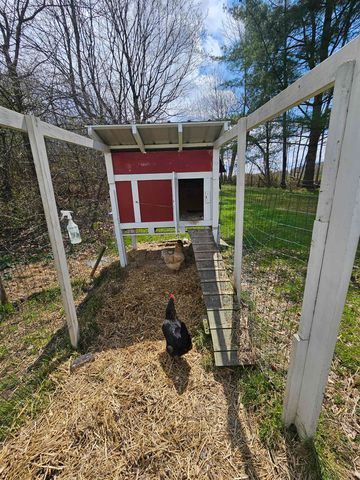 74 North Pleasant Street, Troy, VT 05859