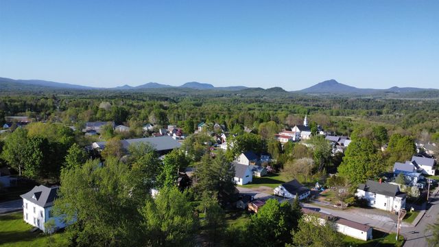 74 North Pleasant Street, Troy, VT 05859
