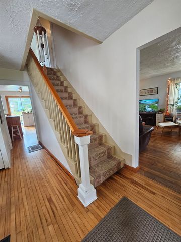 74 North Pleasant Street, Troy, VT 05859