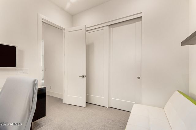 6804 E LYRA Drive, Scottsdale, AZ 85257