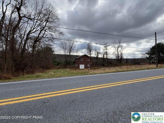 419 East White Bear Drive, Summit Hill Boro, PA 18250