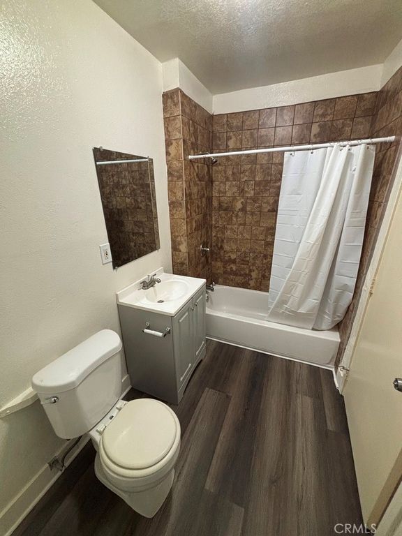 811 W 40th, Los Angeles, CA 90037 — photo 5