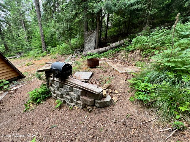 117 High Mountain Dr, Fernwood, ID 83830