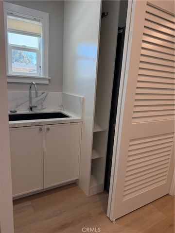 188 S Meridith, Pasadena, CA 91106