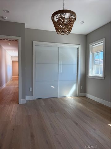 188 S Meridith, Pasadena, CA 91106