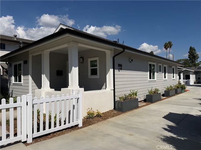 188 S Meridith, Pasadena, CA 91106