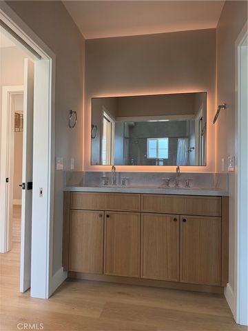 188 S Meridith, Pasadena, CA 91106