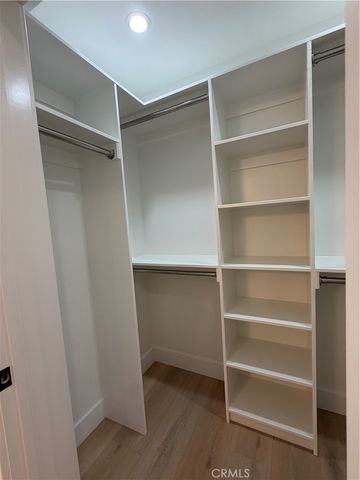 188 S Meridith, Pasadena, CA 91106