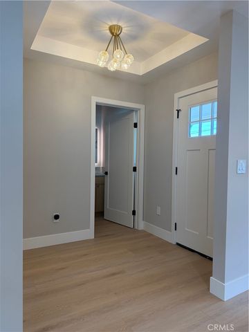 188 S Meridith, Pasadena, CA 91106