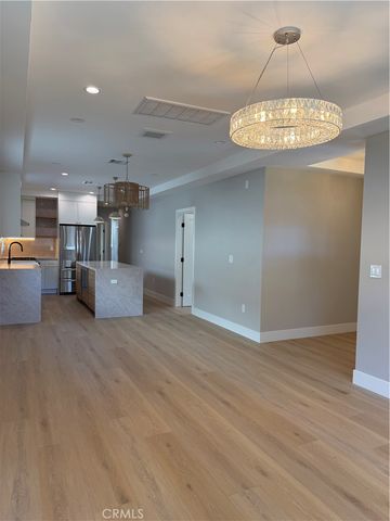 188 S Meridith, Pasadena, CA 91106
