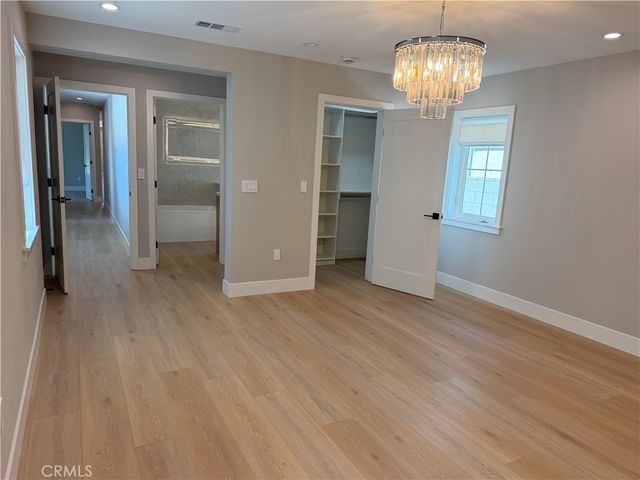 188 S Meridith, Pasadena, CA 91106