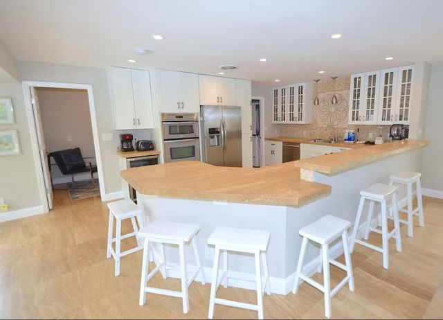 2060 Coco Palm Place, Lauderdale-By-The-Sea, Lauderdale By The Sea, FL 33062
