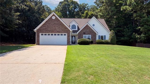 567 Deadwood Trail, Locust Grove, GA 30248