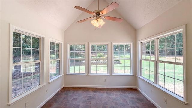 567 Deadwood Trail, Locust Grove, GA 30248