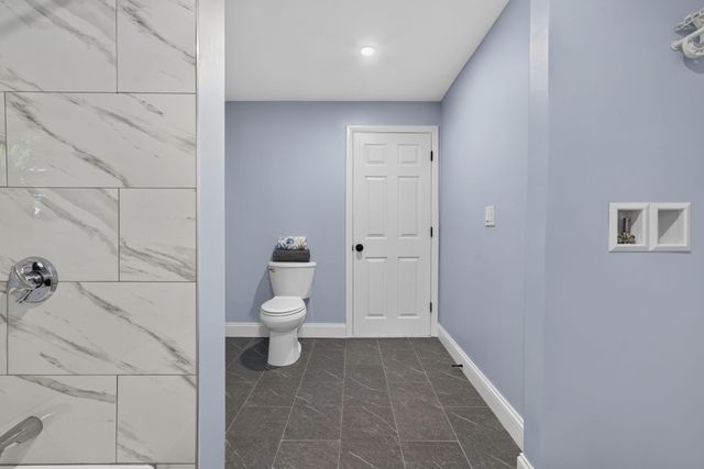 46 Lake Shore Drive, East Falmouth, MA 02536