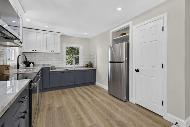46 Lake Shore Drive, East Falmouth, MA 02536